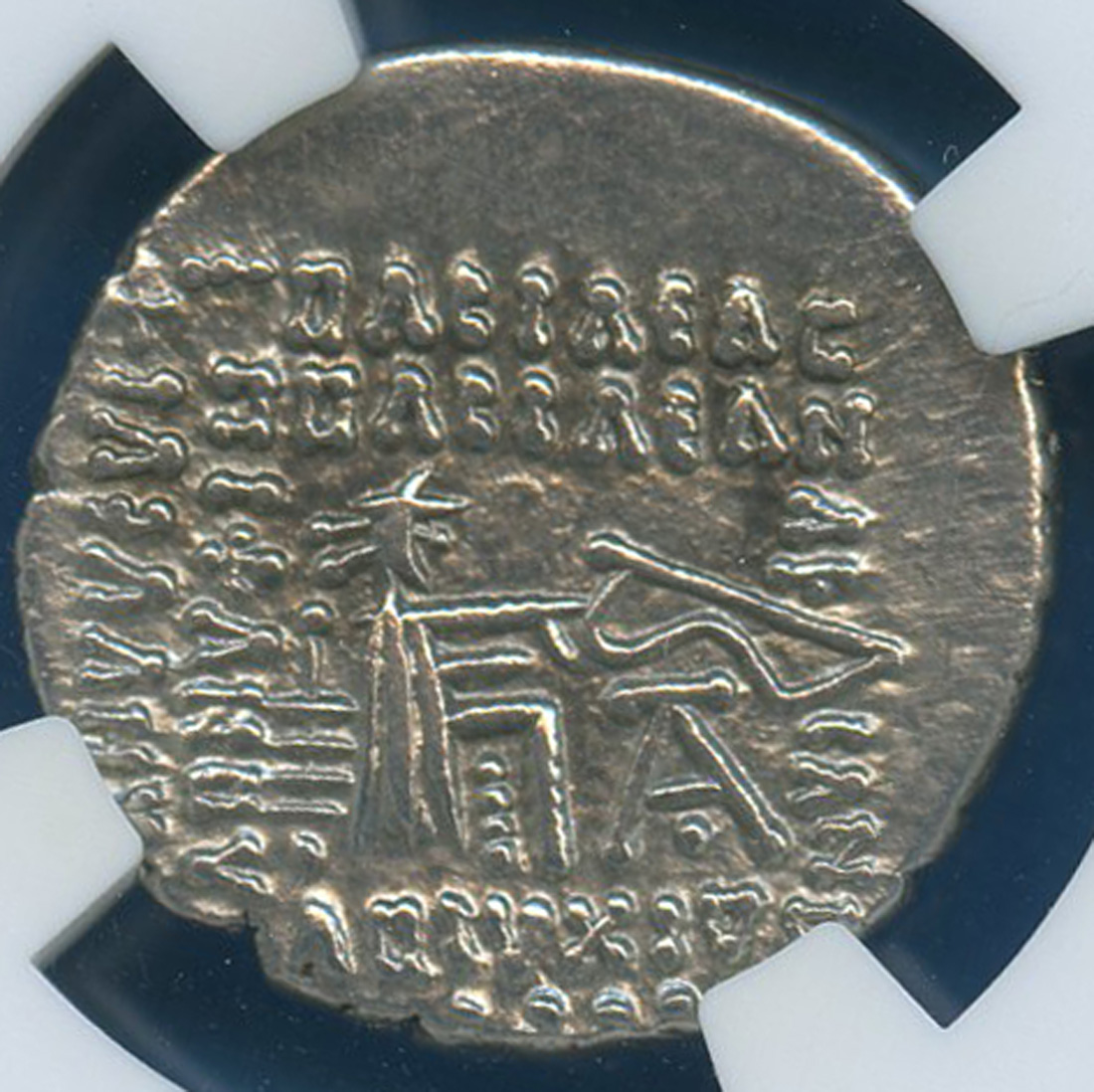 パルティア王国 ドラクマ銀貨 アルサケス朝パルティアの王アルタバノス4世 / c.AD10-38 AU